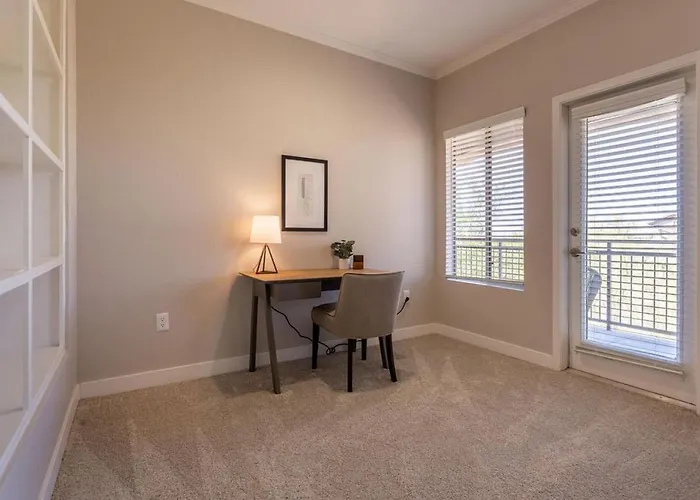Landing Modern With Amazing Amenities